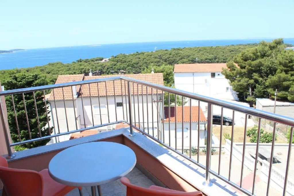 Apartment Visum Primošten Eksteriør bilde