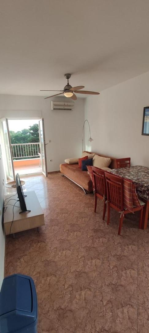 Apartment Visum Primošten Eksteriør bilde